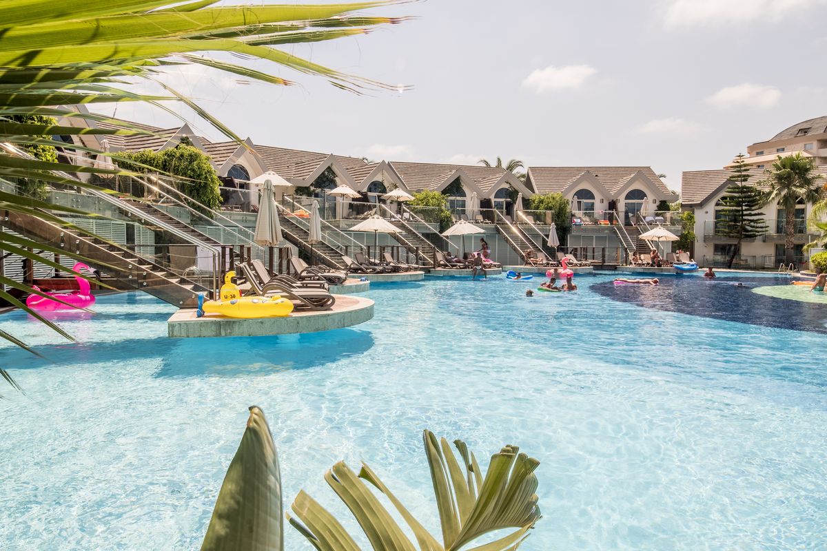 Long Beach (Avsallar) - basen