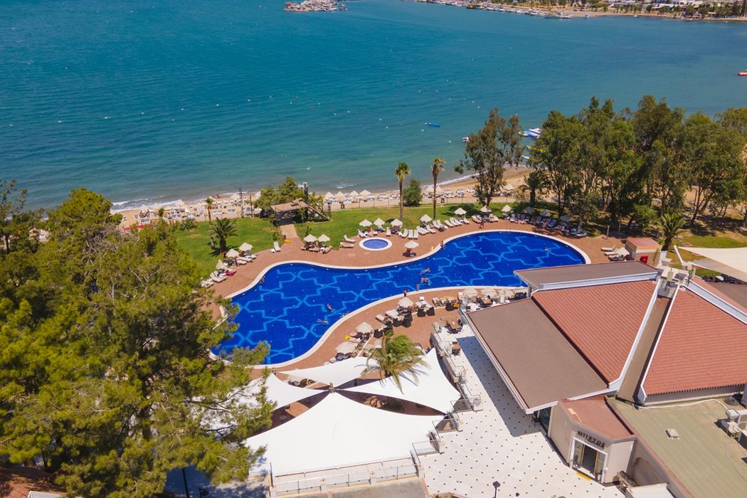 Long Beach Club Nature - basen