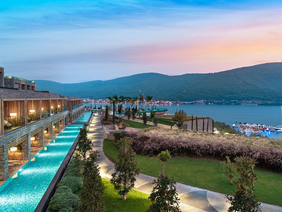 obiekt, teren hotelu, basen