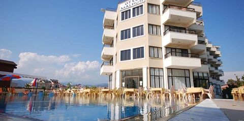 obiekt, teren hotelu, basen