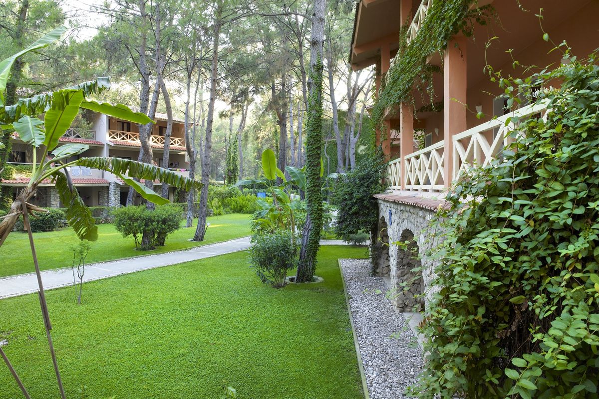 Marti Myra - teren hotelu