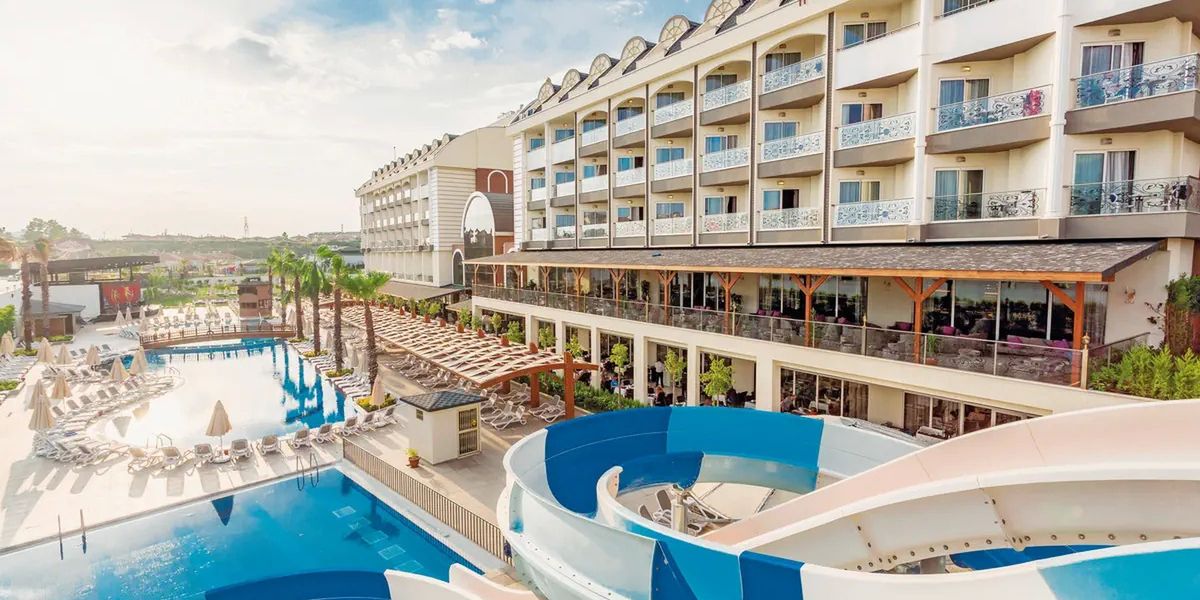 Turcja na 7 dni w kwietniu: 5⋆ hotel od 2 936 zł