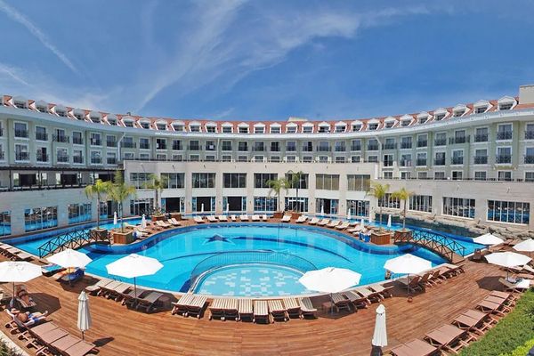 Meder Resort