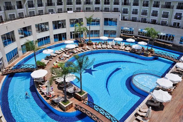 Meder Resort