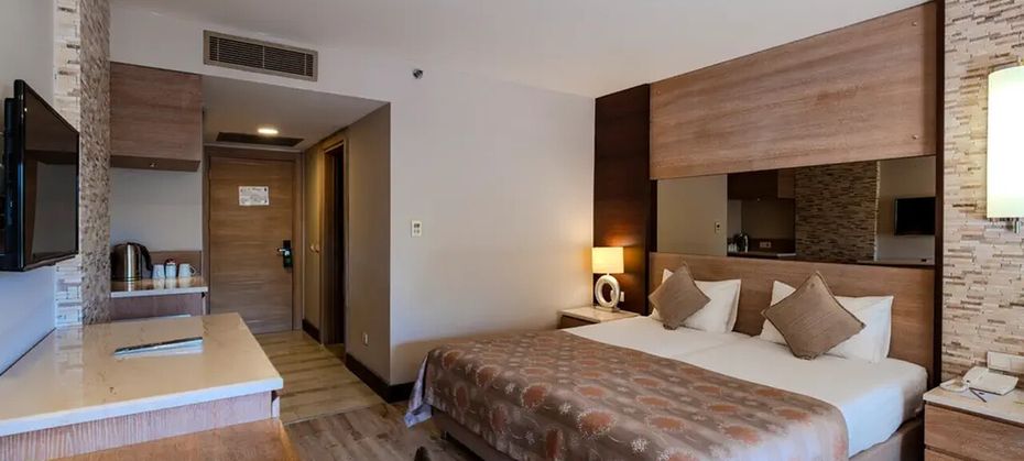 Melas Holiday Village