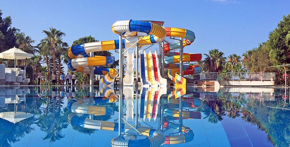 basen, aquapark, zjeżdżalnia
