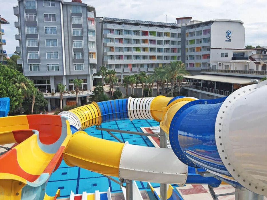 basen, aquapark, zjeżdżalnia