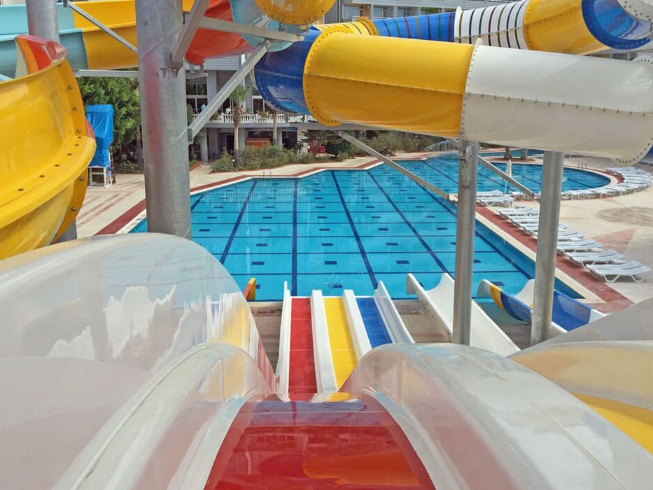 basen, aquapark, zjeżdżalnia