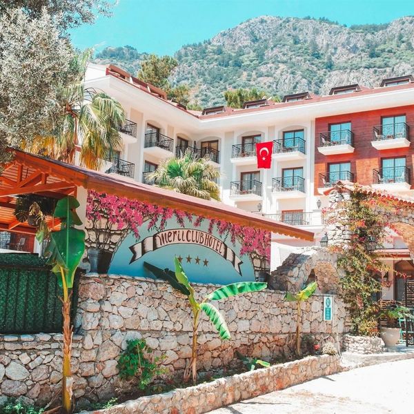 Meril Club Hotel & Spa