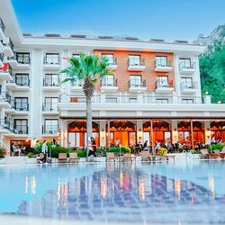 Meril Club Hotel Spa