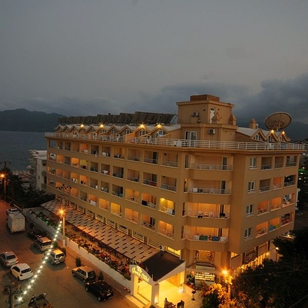 Hotel Mert Seaside