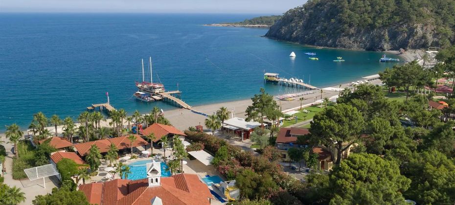 Club Akman Beach