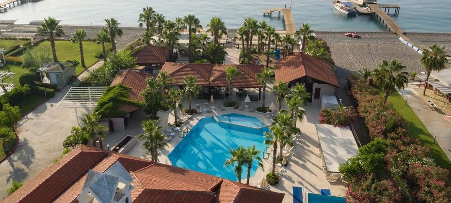 Club Akman Beach