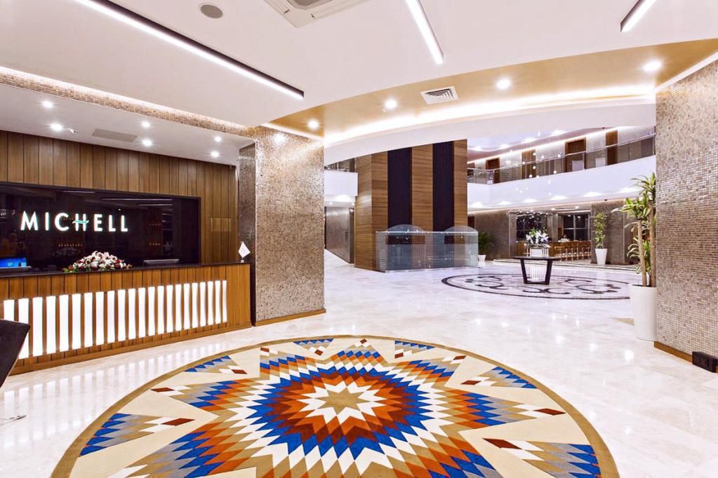 Michell Hotel & Spa - recepcja / lobby