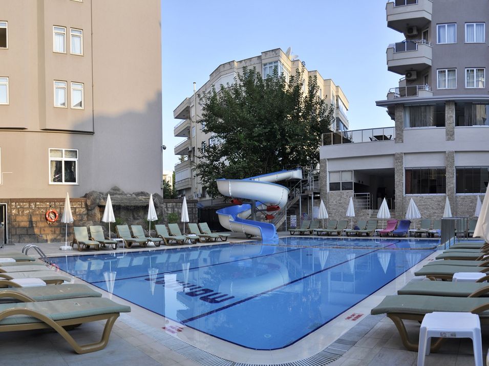 teren hotelu, basen