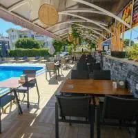 Moni Hotel