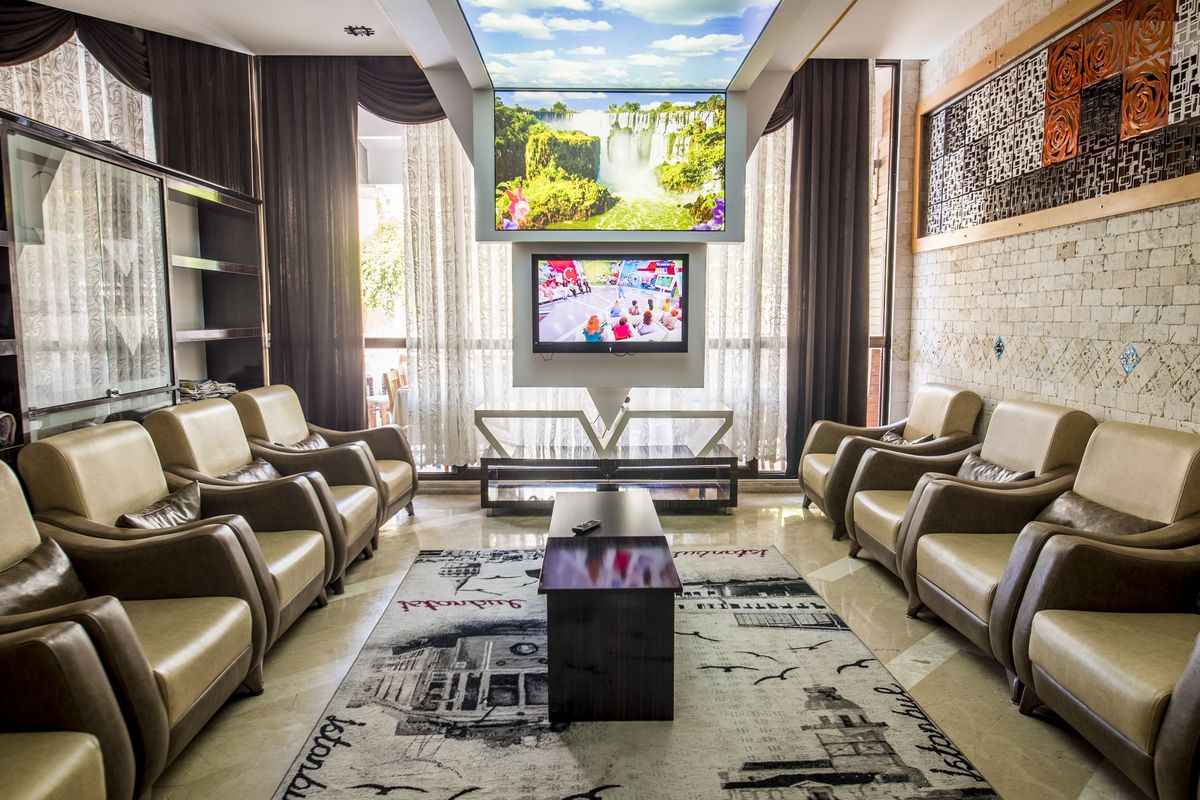 Monte Carlo - recepcja / lobby