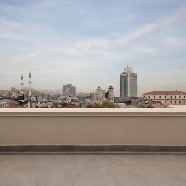 Moxy Istanbul