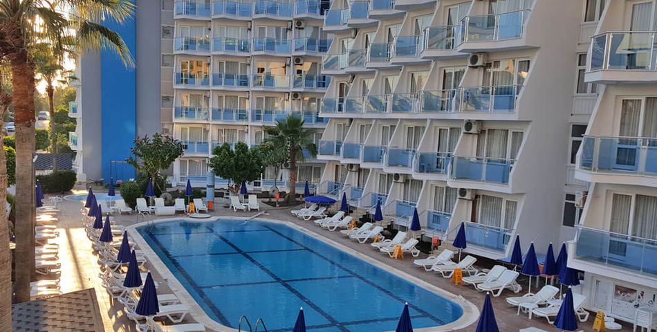 obiekt, budynek główny, teren hotelu