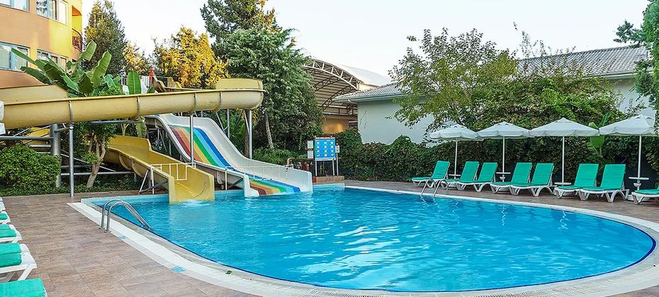 Numa Club Side
