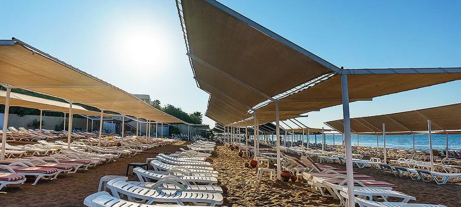 Numa Club Side
