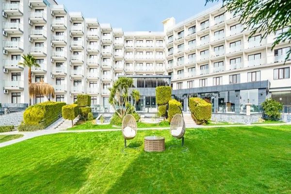 Odelia Resort