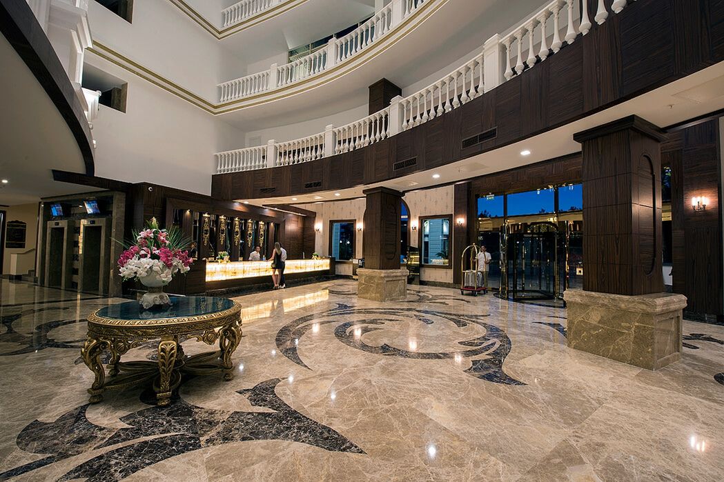 Oz Sui Resort - recepcja / lobby