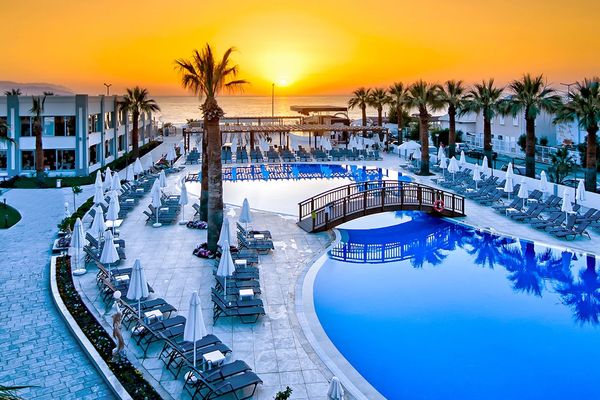 Palm Wings Beach Resort SPA Kusadasi