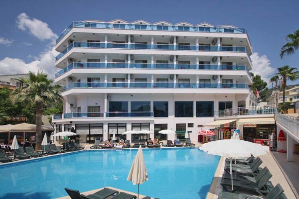 Palmea ex Club Palm
