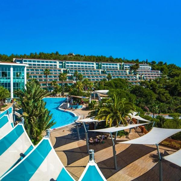 Pine Bay Holiday Resort