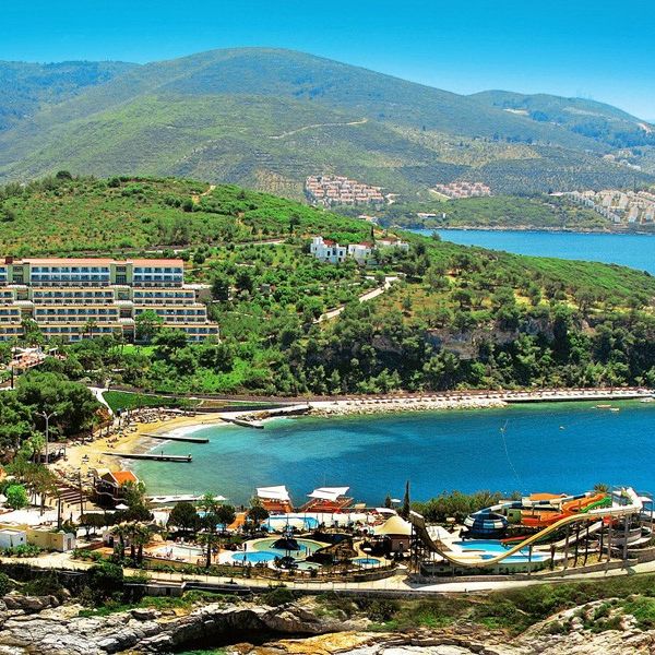 Pine Bay Holiday Resort
