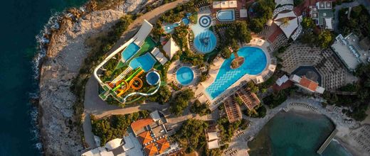 Pine Bay Holiday Resort