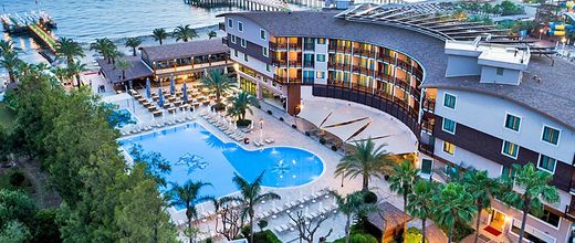 Quattro Family Club Dem