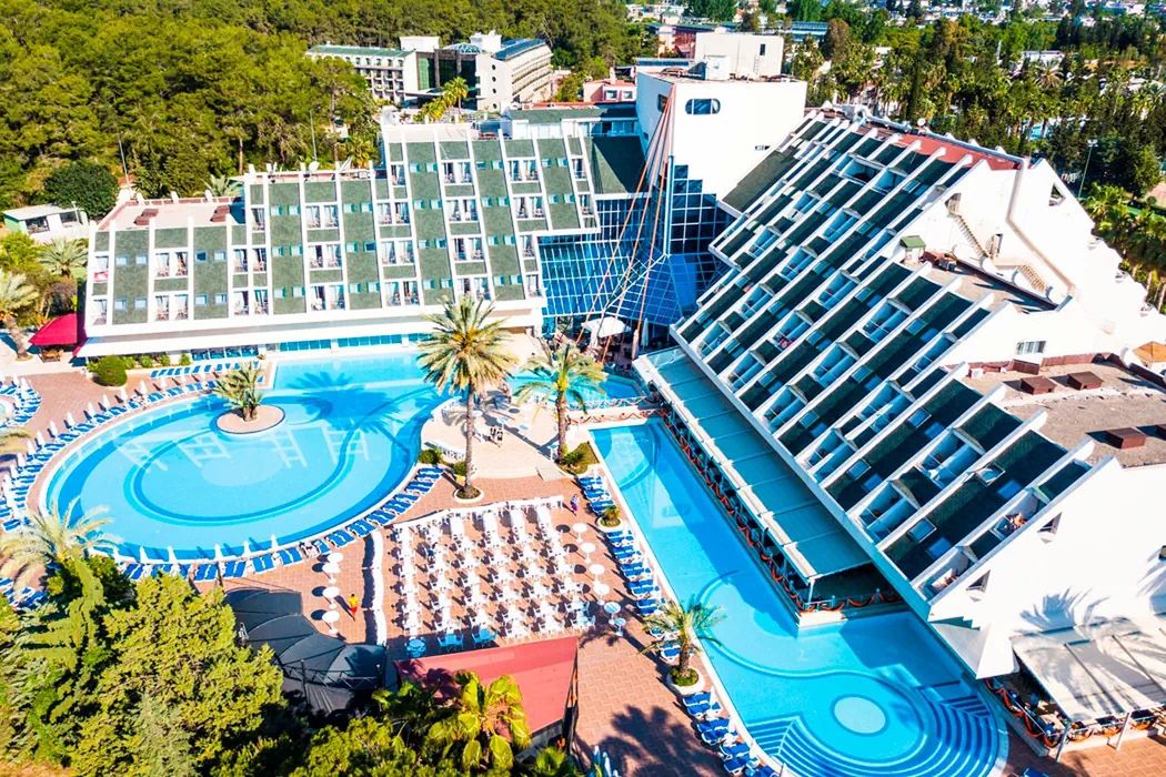 Queens Park Goynuk - basen