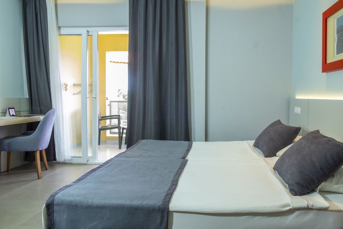 Queens Park Le Jardin Resort - pokój