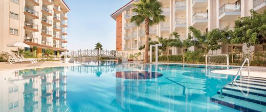 Ramada Hotel & Suites by Wyndham