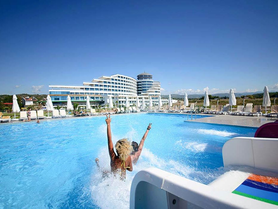 basen, aquapark, zjeżdżalnia