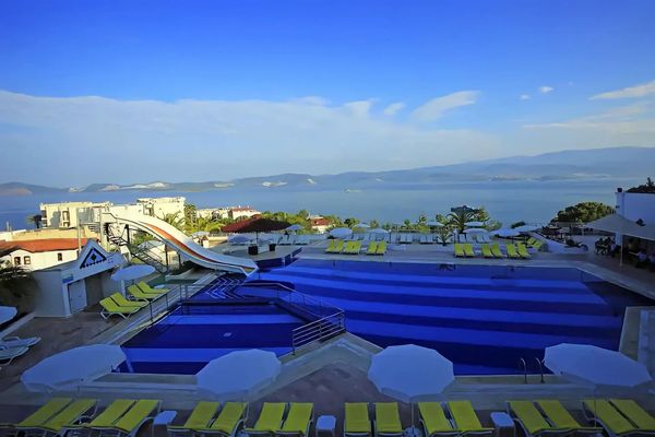 Roseira Beach Resort