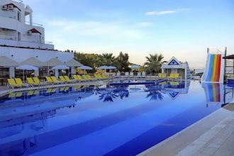 Roseira Beach Resort