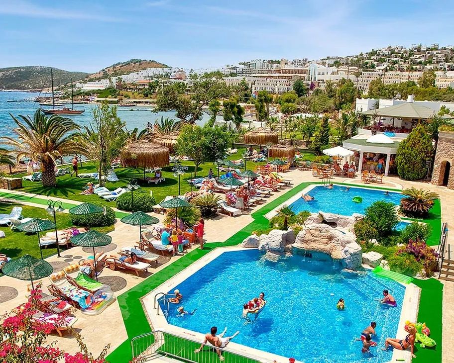 Royal Asarlik Beach