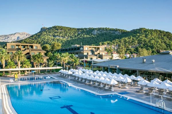 Sailors Beach Club