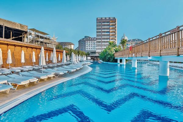 Saturn Palace Resort