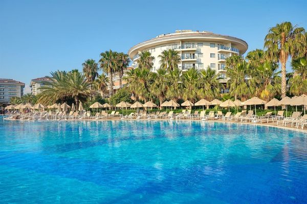 Sea World Resort & Spa