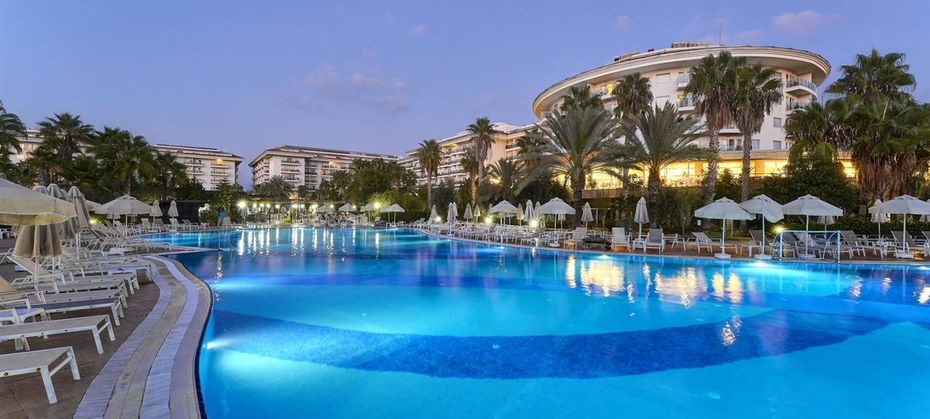 Seaden Sea World Resort & Spa