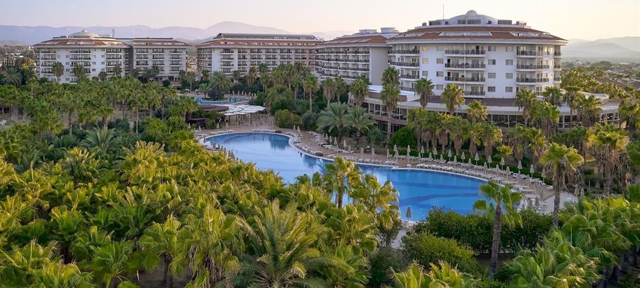 Seaden Sea World Resort & Spa