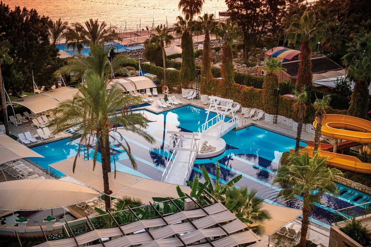 Sealife Buket Resort & Beach - basen