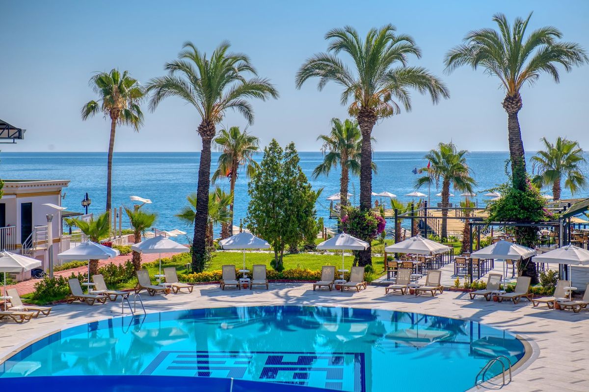 SeaLife Kemer Resort (ex. PGS Rose Residence Beach) - teren hotelu