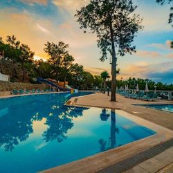 Senza Garden Holiday Club