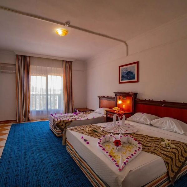 Senza Garden Holiday Club