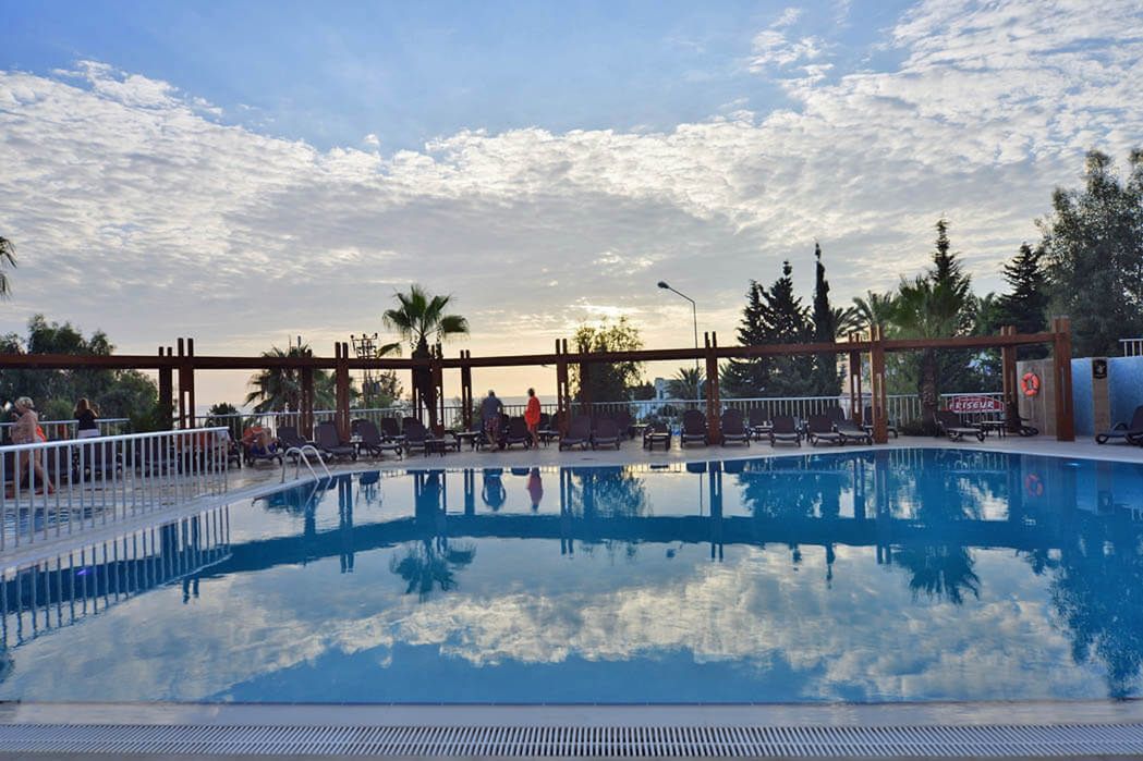 Side Alegria Hotel & Spa (ex Holiday Point & Spa) - basen